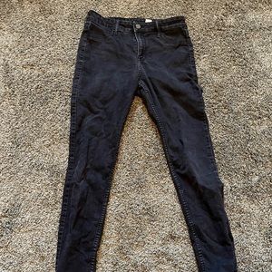 Black skinny jeans